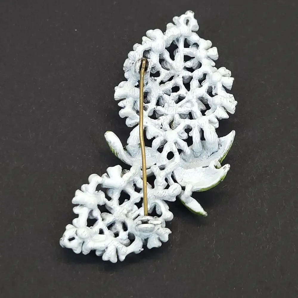 VTG 60s White Enamel Flower Cluster Brooch Pin Costume Jewelry MCM Mod 2.75